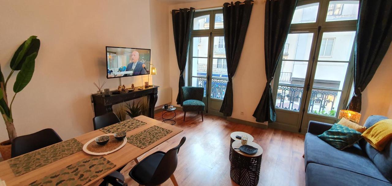 Les Balcons De Dieppe - Appartement 1Er Etage - Certifie 3 Etoiles Au Coeur De La Rue Pietonne Luaran gambar