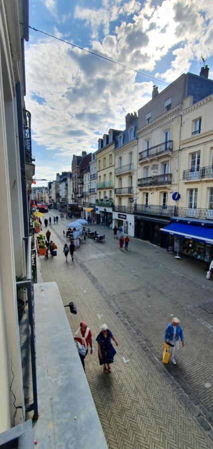 Les Balcons De Dieppe - Appartement 1Er Etage - Certifie 3 Etoiles Au Coeur De La Rue Pietonne Luaran gambar